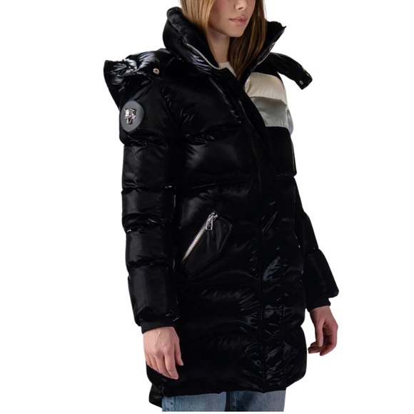 JACKET- Woodpecker Black Stripe Puffer Coat - Picture 5 of 6